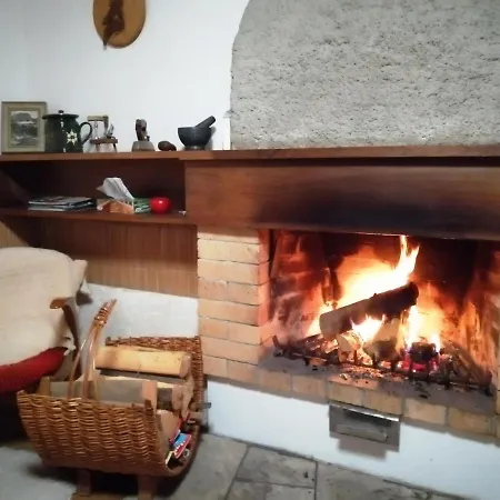 Chalet Chata U Lesa شاليه *